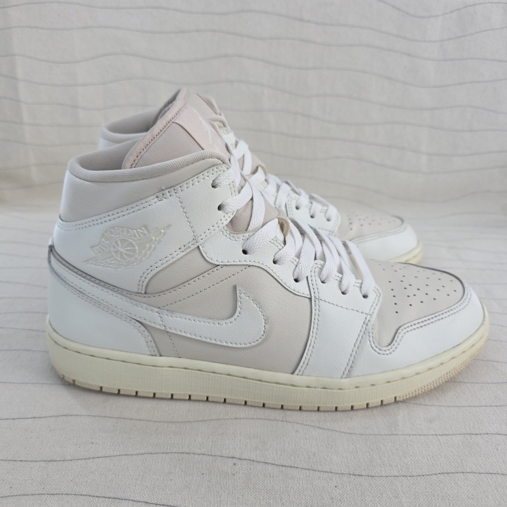 Nike Womens Air Jordan 1 Mid Light Legend Brown Ivory Shoes BQ6472-201 Sz 10.5